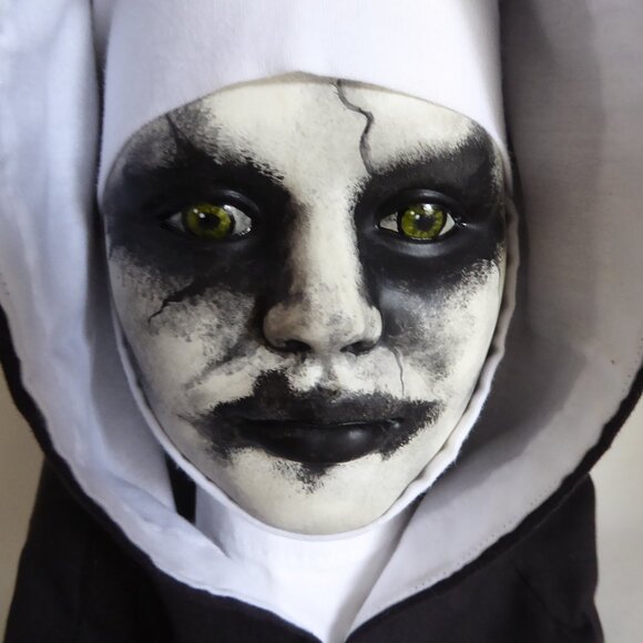 NEW OOAK  10.5” THE NUN CURIOSITIES UPCYCLED GOTHIC HALLOWEEN HORROR BUST ODDITY - Picture 3 of 13